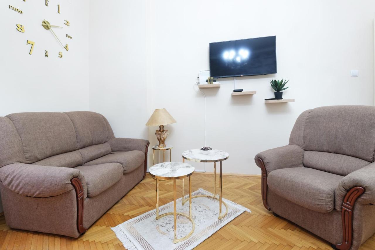 Illusion Downtown Apartment Белград Экстерьер фото